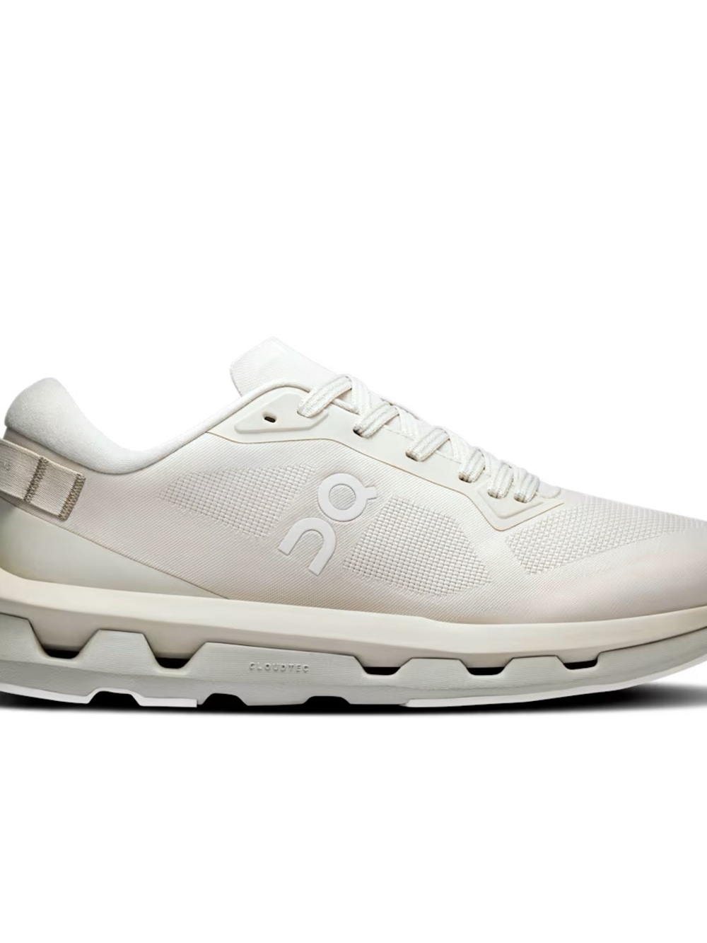 On Cloud women cloudzone sneakers. Pearl/truffle